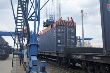 Беларусь отправила пятый контейнерный поезд с молоком в Китай