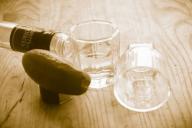 В Лиде женщина и ее знакомый отравились неизвестной жидкостью