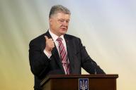 Порошенко обратился к нации в связи с действиями России