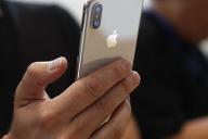 Тим Кук предлагает отказаться от iPhone