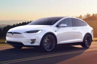 Tesla продемонстрировала авто без рулевого управления