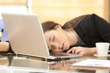 Ученые из Германии выяснили, как недосып и стресс на работе влияют на организм