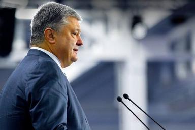Порошенко заявил, что 140 миллионов россиян захотят получить «святое украинское гражданство»