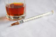 Мужчина напоролся на окровавленный шприц наркомана в кинотеатре