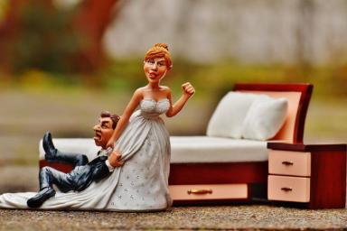 Чего не стоит делать в браке: мнение психолога