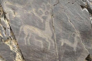 В Китае найдены 3500-летние петроглифы
