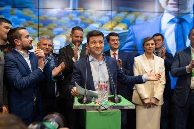 Кого украинцы хотят видеть в Верховной раде: треть выбирает партию Зеленского