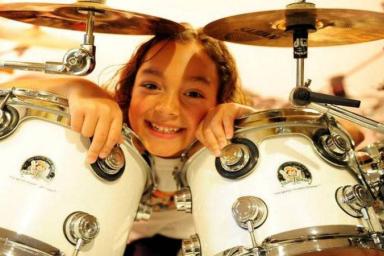 Самый молодой барабанщик в мире