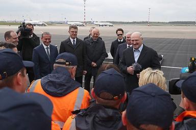 Лукашенко: Министр промолчал, голову согнул вниз и пошёл строить
