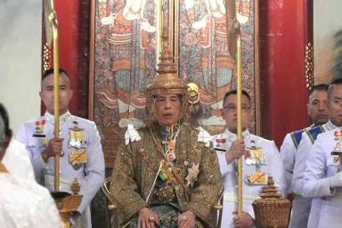 В Таиланде прошла коронация Рамы Х
