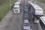 Более 1 500 авто. Очереди на границах: куда едут белорусы 