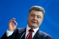 Стало известно, сколько Порошенко заработал с начала года