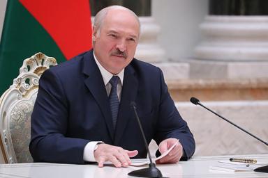 Лукашенко подписал декрет о запрете условно-досрочного освобождения и смягчения наказания для коррупционеров