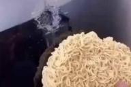 Китаец покорил соцсети необычным ремонтом