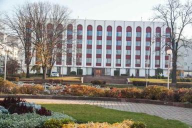 МИД: Беларусь не хочет выбирать между Западом и Востоком