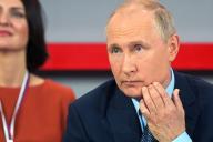 Путин назвал главное оружие столетия 