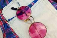 Школьника отправили домой за недостаточно розовый наряд