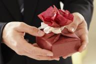 «Плохие» подарки: 6 вещей, которые приносят одни неудачи
