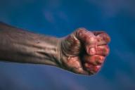 «Думал, что просто спит». Житель Могилева насмерть избил жену и ушел на работу