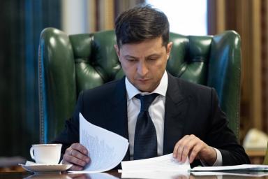 Зеленский отказался рассматривать петицию о собственной отставке