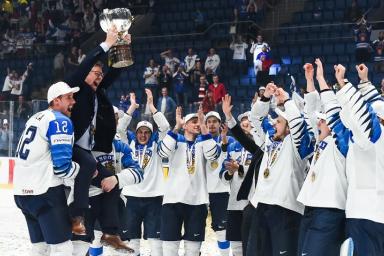 Сборная Финляндии сенсационно завоевала золото хоккейного чемпионата мира