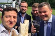 Зеленский посоветовал политикам есть шаурму, чтобы «не забронзоветь»