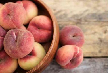 К чему может привести употребление персиков: выяснили диетологи