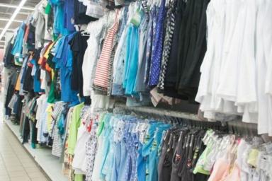 «Беллегпром» обвинил секонд-хенды в продаже новой одежды