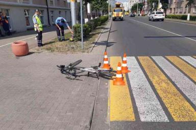 В Бобруйске городской автобус сбил двоих детей: один из мальчиков получил тяжелые травмы