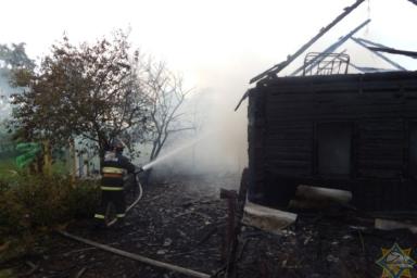 Пенсионеры спаслись на пожаре в Ушачском районе