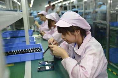 Apple экстренно переносит производство из Китая