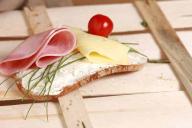 Топ-10 продуктов, которые нельзя употреблять после истечения срока годности