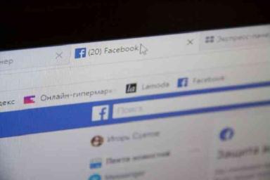 Модератор Facebook умер от стресса на рабочем месте