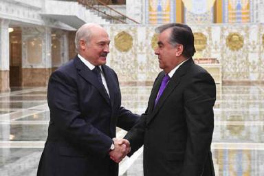 Лукашенко пригласил в гости президента