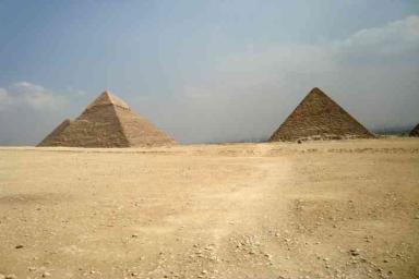 Ученые пытаются раскрыть тайну постройки пирамид в Египте