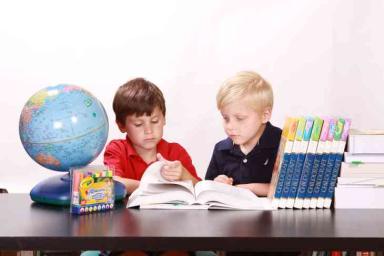 Топ-5 советов, как заставить ребенка читать летом