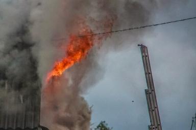 Поджог. Пожар в Петриковском районе уничтожил 15 тонн нового урожая