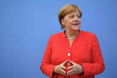 В Германии отказались отвечать на вопросы о здоровье Меркель