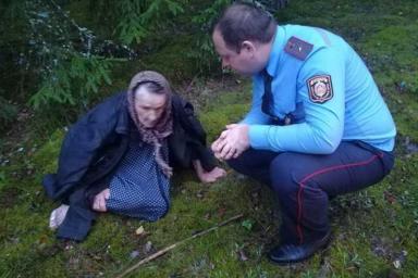 Под Логойском нашли пропавшую бабушку: она провела в лесу три дня