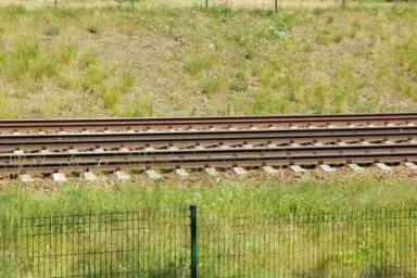 В Украине оштрафовали белоруса, который шел на родину по железной дороге