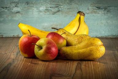 Популярный фрукт признали идеальным для похудения летом