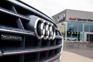 В Барселоне автомобиль пролетел 300 метров над землей