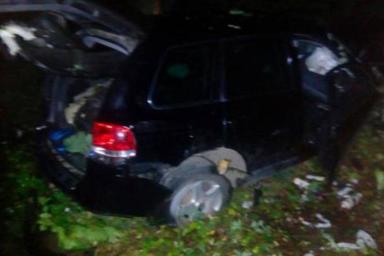 Смертельное ДТП в Узденском районе: нетрезвый минчанин на Volkswagen врезался в дерево