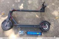 Уборщица подземного перехода забрала прокатный самокат