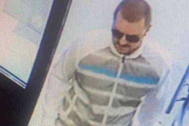 В Минске разыскивают мужчину, который не расплатился в магазине за продукты