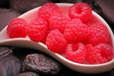 Ученые обнаружили ягоду, которая защищает организм от рака