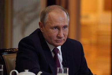 Путин назвал инцидент в Керченском проливе агонией Порошенко