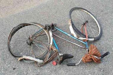Под Вороново легковушка убила велосипедистку. Пьяный водитель сбежал 