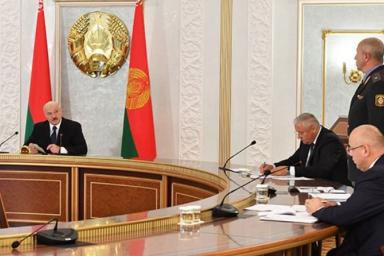 Лукашенко – главе МВД: Сделайте, чтобы нигде не было видно милиции, а порядок был идеальным