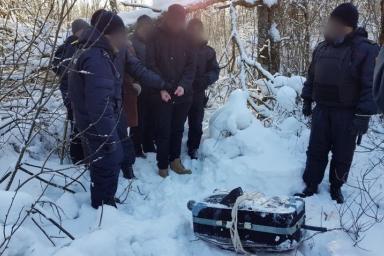 В Новополоцке мужчина убил свою мать молотком и спрятал ее тело в лесу